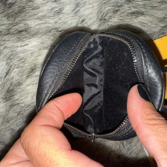 Circular Coin Pouch - Picture 2 of 5